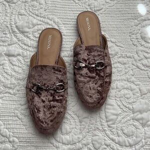 Merona Slip On Mules Size 9.5